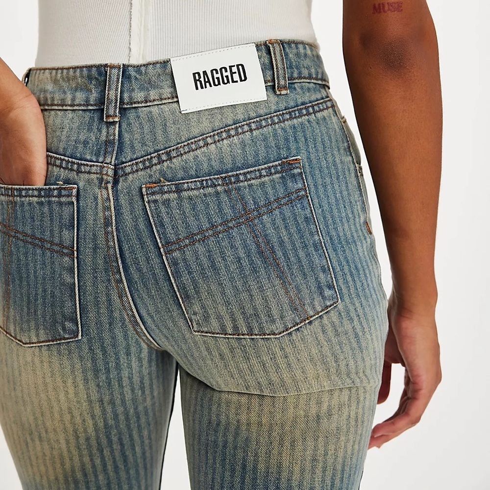 The Ragged Priest Ripley Bootcut Jeans Size 25 - Picture 4 of 9